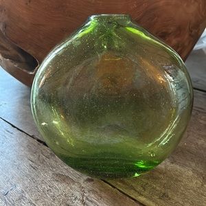 Green glass vessel with hanger